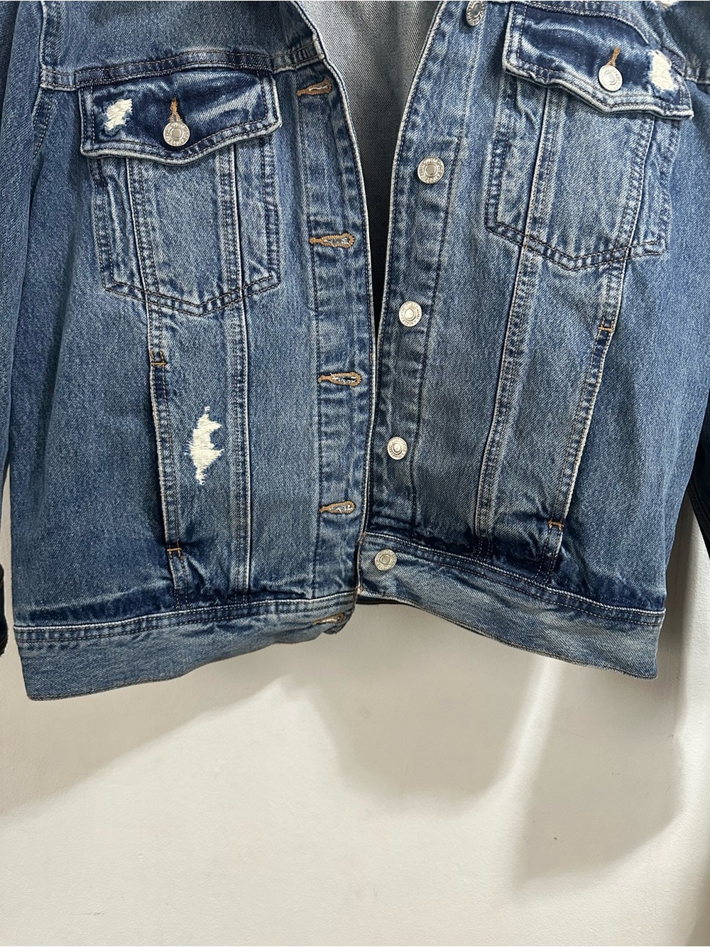 GUESS Blue Distressed Denim Jacket - Picture 3 of 6